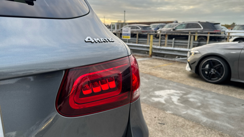 Mercedes-Benz GLC 220d 4Matic AMG Line Premium 5dr 9G-Tronic Diesel Estate